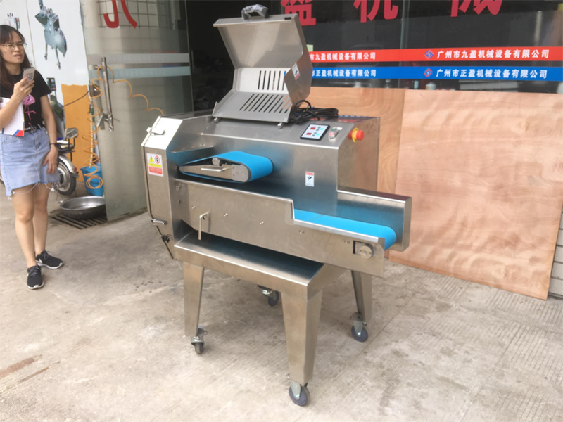 商用自動(dòng)切菜機(jī)為什么說(shuō)是廚房中很實(shí)用的設(shè)備？